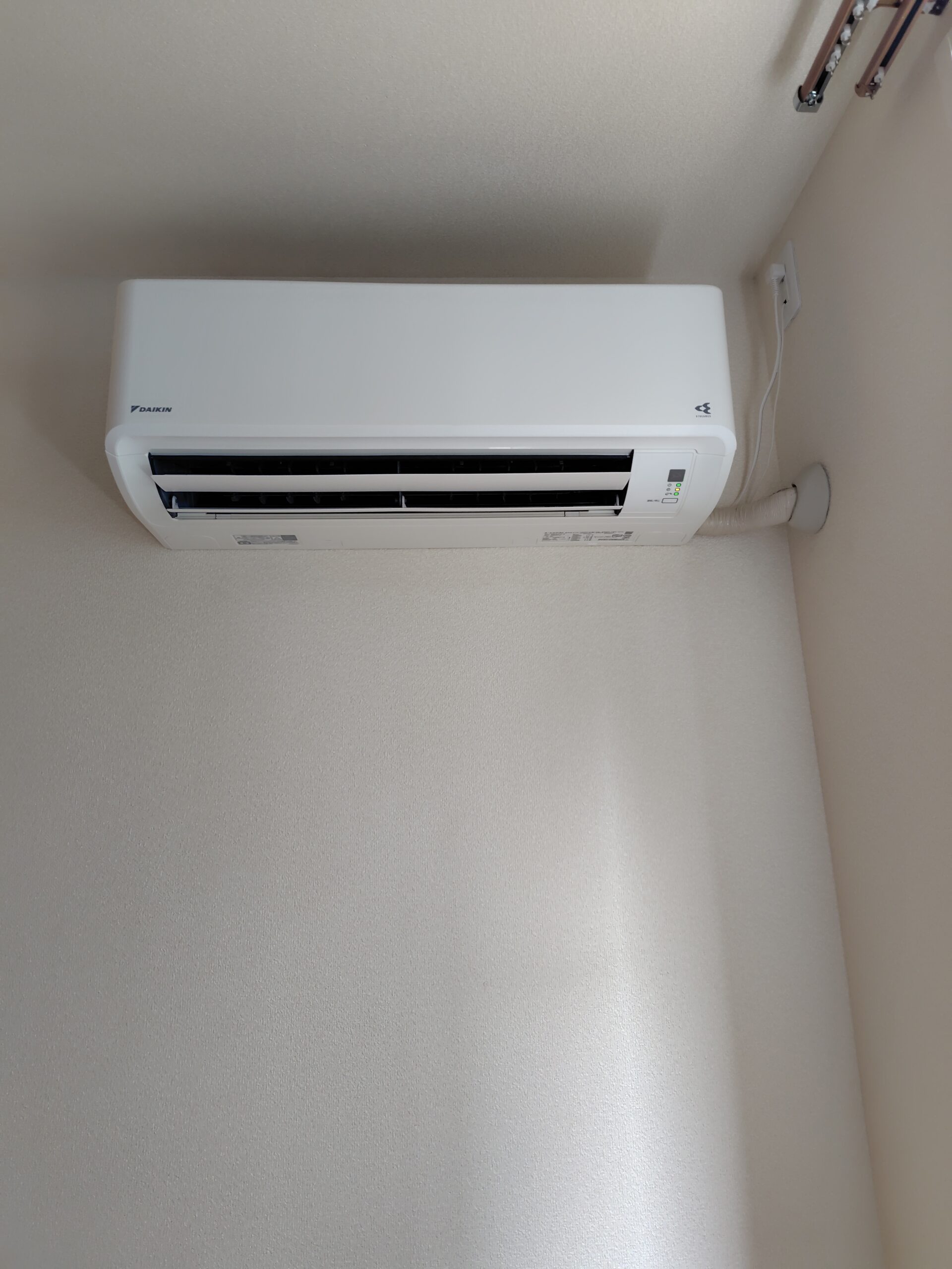 明石市でエアコンと家具の出張買取